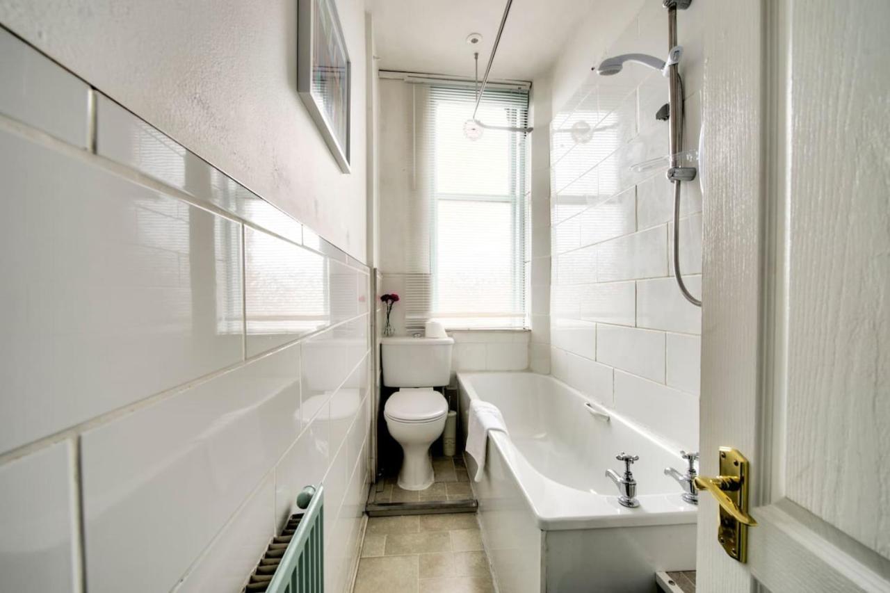 Guestready - Cosy Home 5 Minutes From Waverley! Edinburgh Ngoại thất bức ảnh