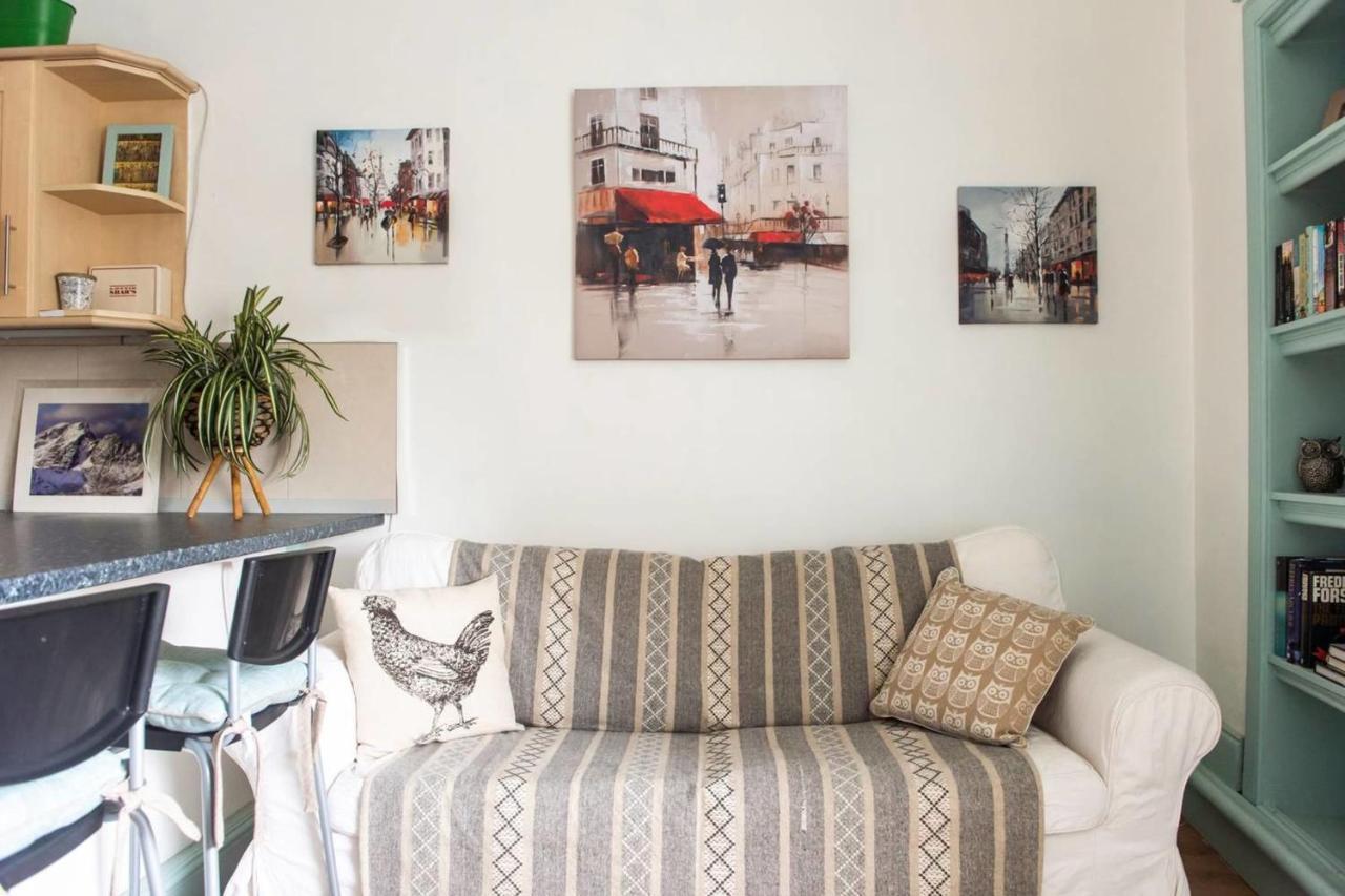 Guestready - Cosy Home 5 Minutes From Waverley! Edinburgh Ngoại thất bức ảnh