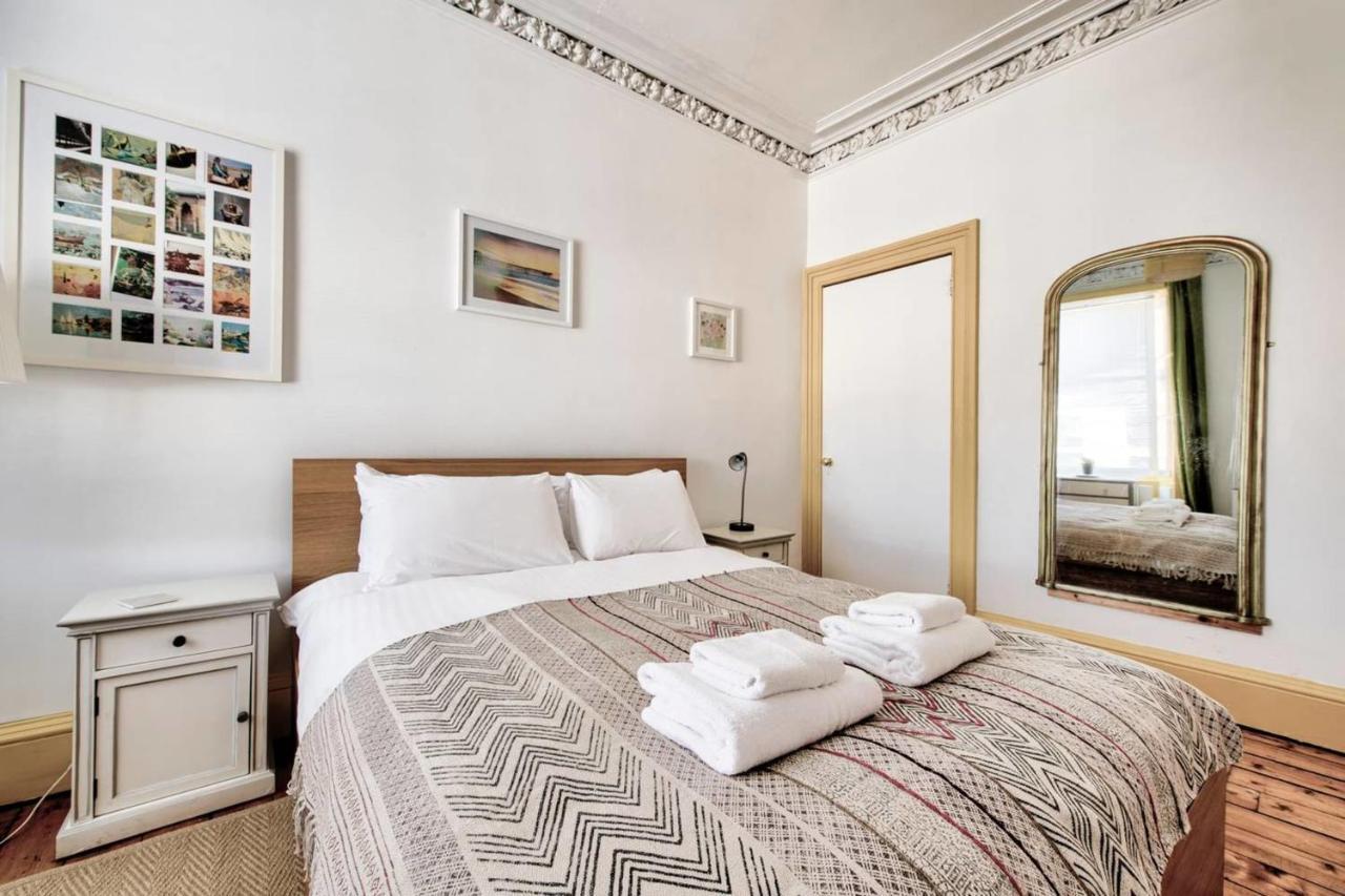 Guestready - Cosy Home 5 Minutes From Waverley! Edinburgh Ngoại thất bức ảnh