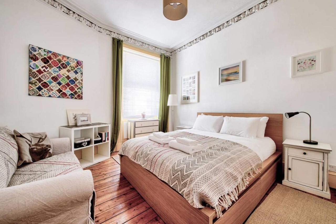 Guestready - Cosy Home 5 Minutes From Waverley! Edinburgh Ngoại thất bức ảnh